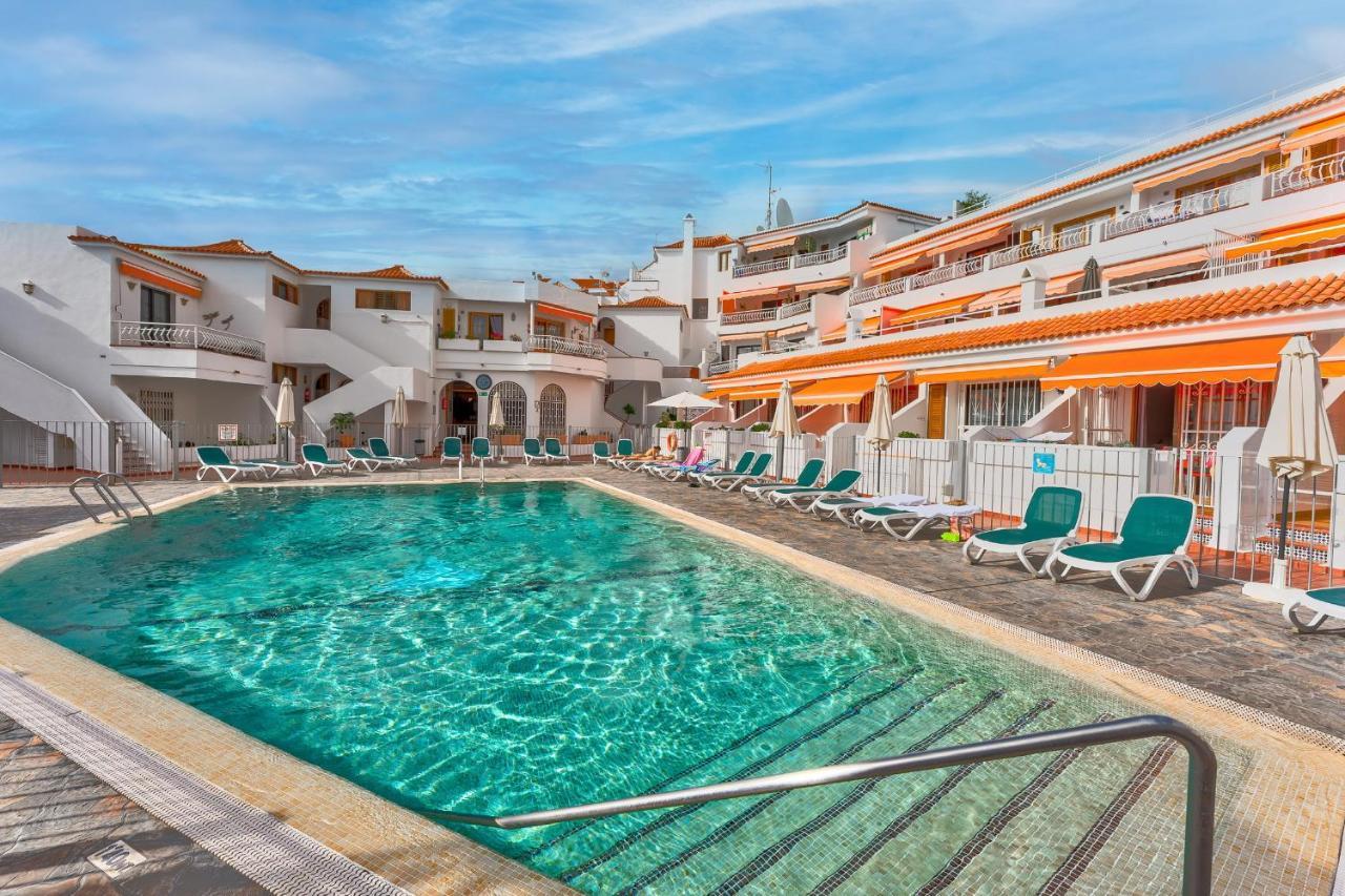 Apartment With Terrace And Pool, Los Cristianos Лос Кристианос Екстериор снимка