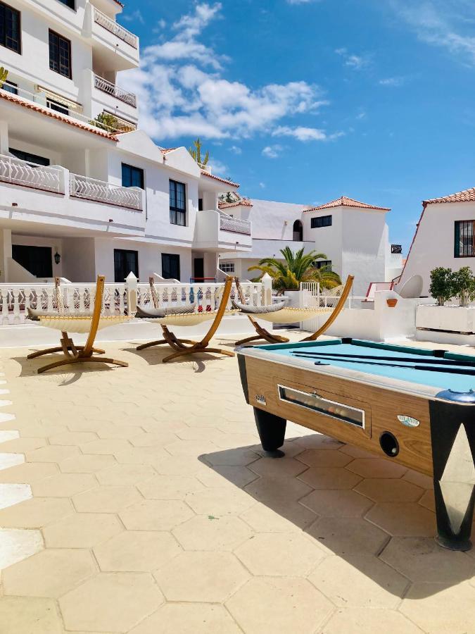 Apartment With Terrace And Pool, Los Cristianos Лос Кристианос Екстериор снимка