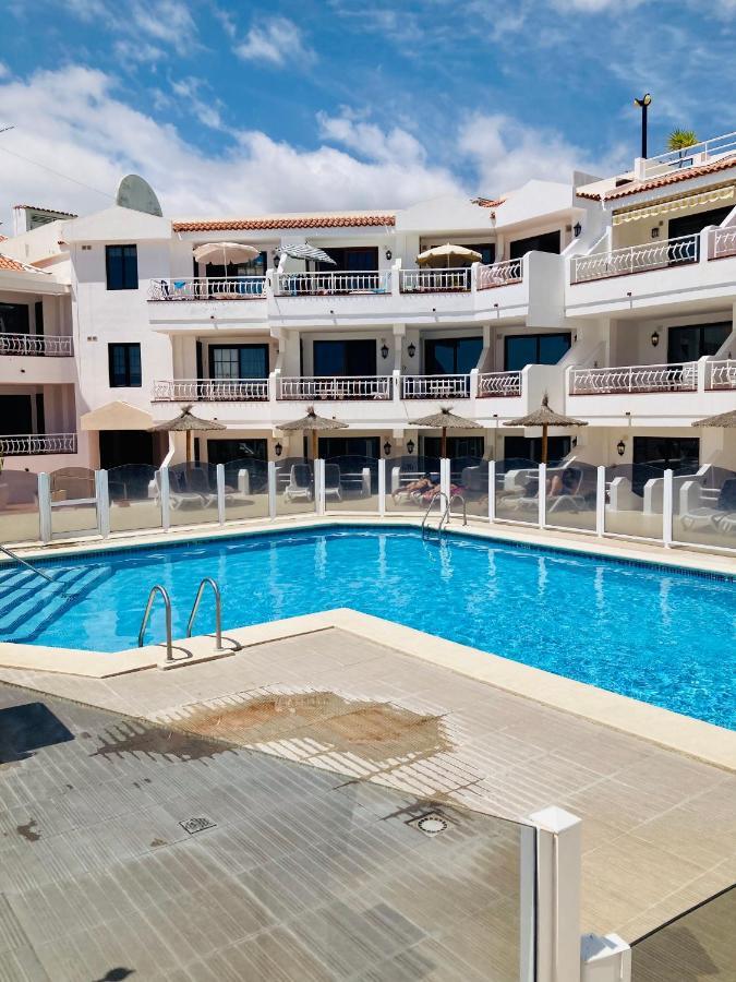 Apartment With Terrace And Pool, Los Cristianos Лос Кристианос Екстериор снимка