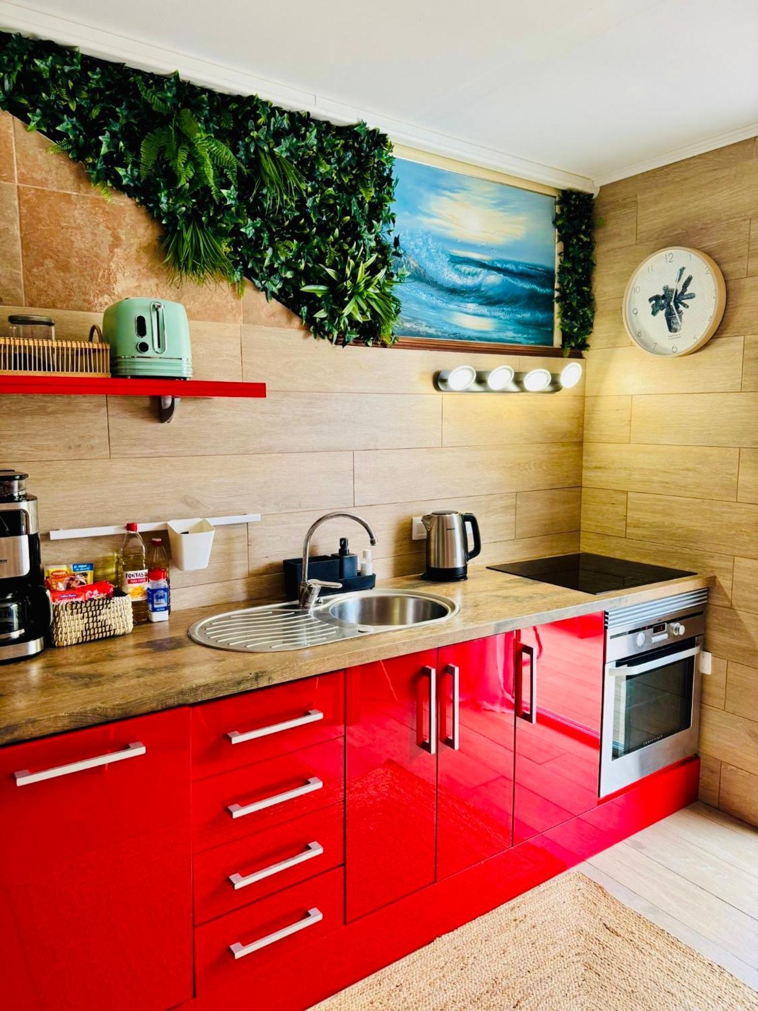 Apartment With Terrace And Pool, Los Cristianos Лос Кристианос Екстериор снимка