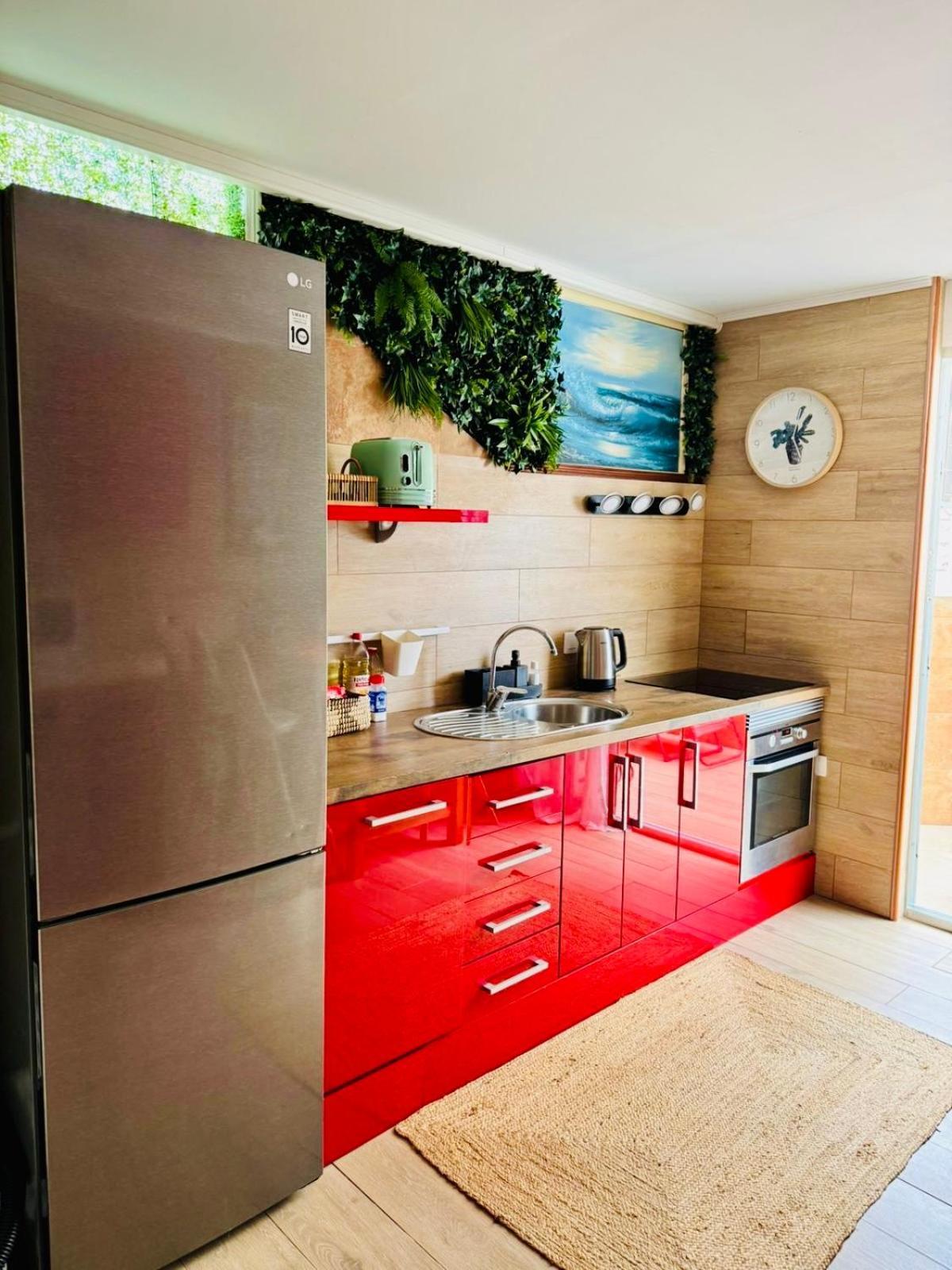 Apartment With Terrace And Pool, Los Cristianos Лос Кристианос Екстериор снимка