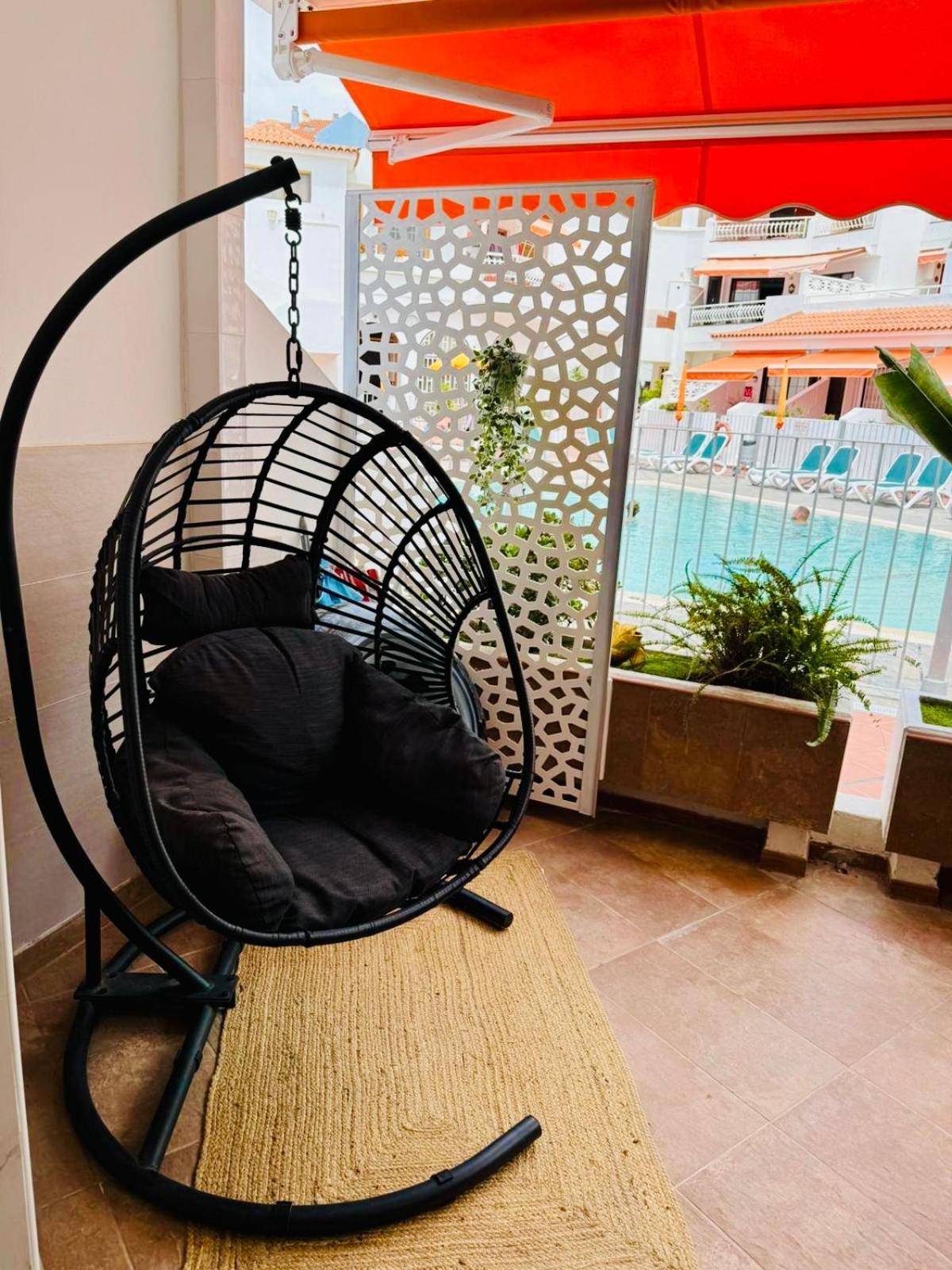 Apartment With Terrace And Pool, Los Cristianos Лос Кристианос Екстериор снимка