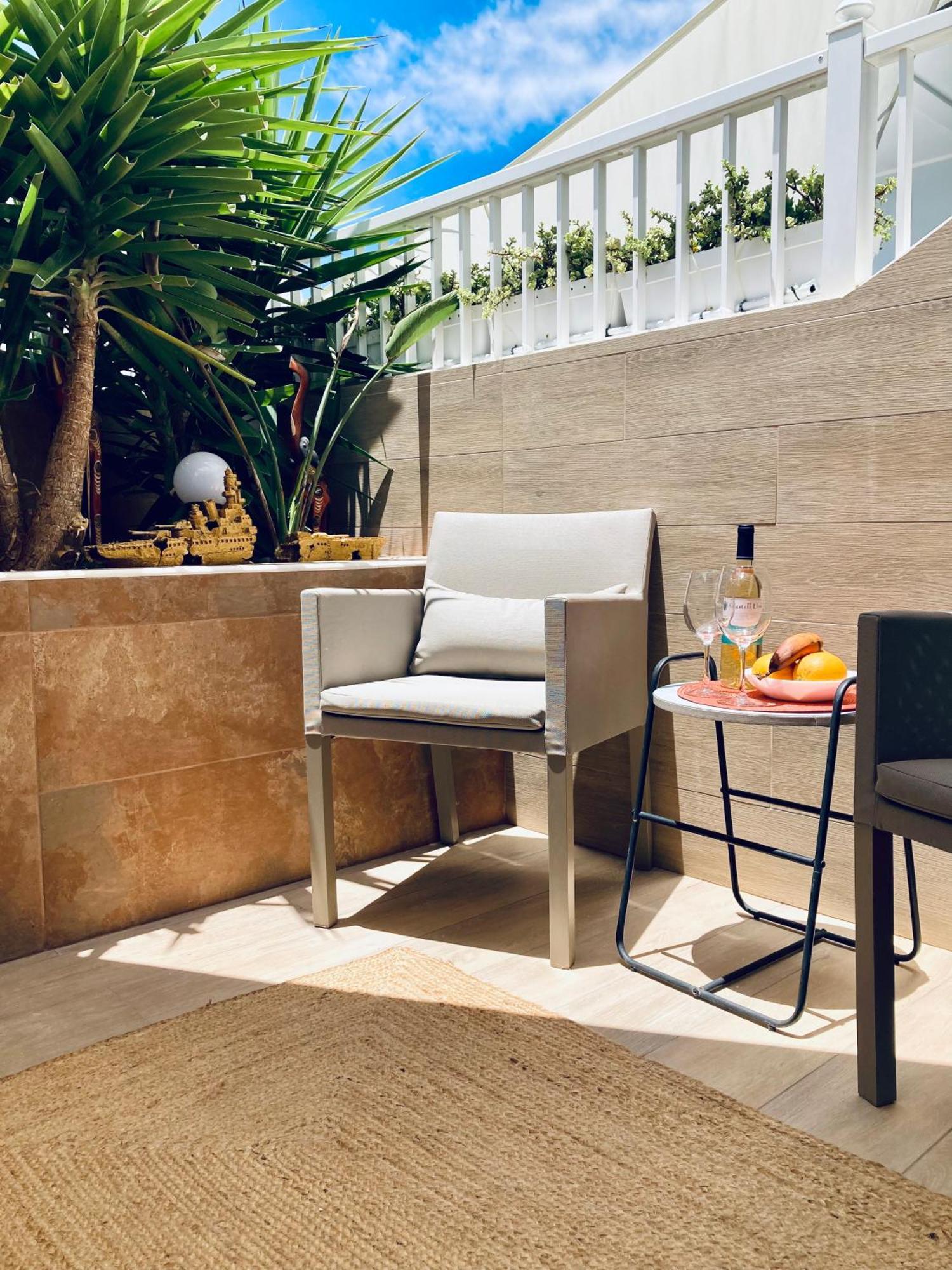 Apartment With Terrace And Pool, Los Cristianos Лос Кристианос Екстериор снимка